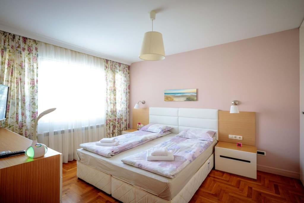 Green Apartment - Top Location, Near City Center! Sofía Exterior foto